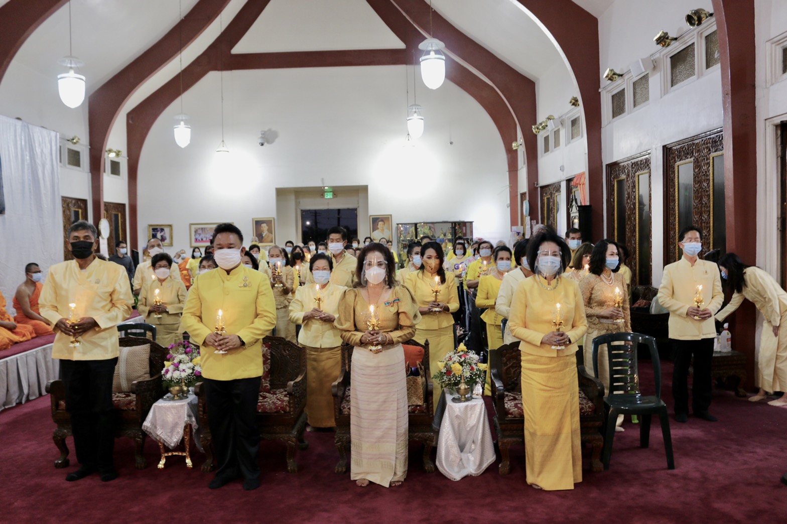 กงสุลใหญ่ ณ นครลอสแอนเจลิส เป็นประธานในพิธีบำเพ็ญกุศลและพิธีจุดเทียนน้อมรำลึกในพระมหากรุณาธิคุณ เนื่องในวันคล้ายวันสวรรคตพระบาทสมเด็จพระบรมชนกาธิเบศร มหาภูมิพลอดุลยเดชมหาราช บรมนาถบพิตร ณ วัดไทยลอสแองเจลิส