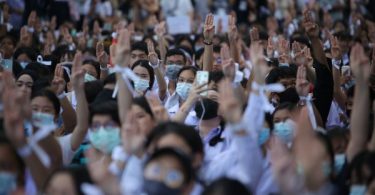 “Bad Student” movement to protest against Education Minister on Friday