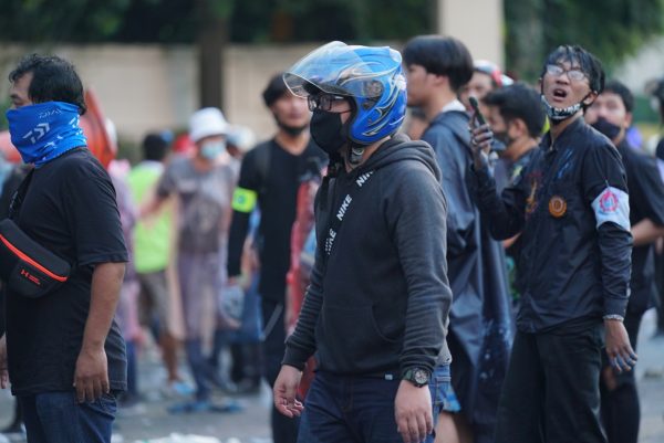 Human rights watchdog urges those in political conflict to exercise restraint