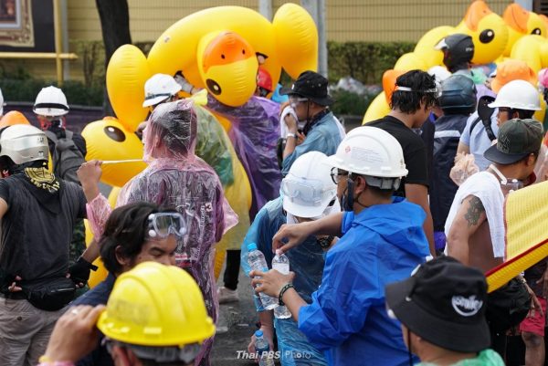 Thailand Protests in Pictures | Thai PBS World : The latest Thai news in English, News Headlines, World News and News Broadcasts in both Thai and English. We bring Thailand to the world