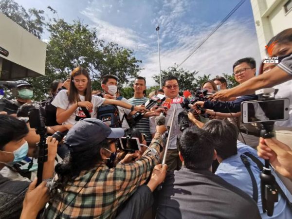 Four prominent Thai protest leaders face lèse majesté charges