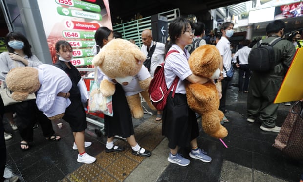 Thai teenagers tell rulers: ‘You’re dinosaurs’