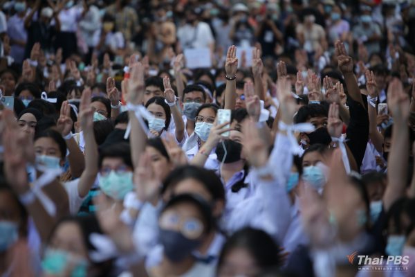 Education Ministry’s ‘haircut enforcer’ becomes unwitting target of students’ anger