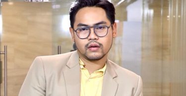 “นิวหนวด”ปลื้ม เสิร์ฟความฟิน เข้ม-มุก ดัน “สด ๆ บทไม่มี ตีสนิท” ติดเทรนด์ทวิตเตอร์