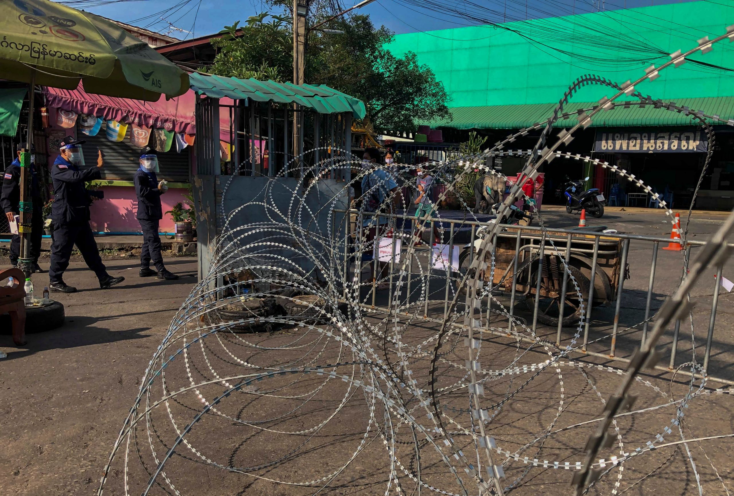 Thailand to test thousands after shrimp market coronavirus outbreak