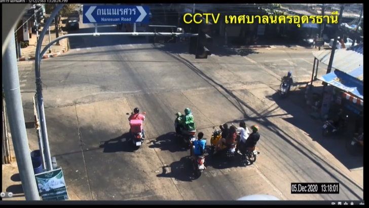 ไล่ไทม์ไลน์หนุ่มผมยาว ขี่รถไล่แทงคนทั่วเมืองอุดรฯ ดับ 2 ศพ เจ็บ 6 อ้างทำไปโดยไม่รู้ตัว