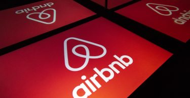 Airbnb เล็งแบนกลุ่มก่อจลาจลรัฐสภาสหรัฐฯ ช่วงพิธีสาบานตน ปธน.