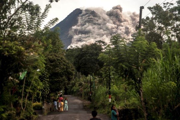 Indonesian volcano erupts, spewing hot ash three kilometres away