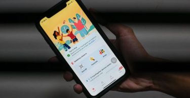 Singapore admits police can access contact-tracing data
