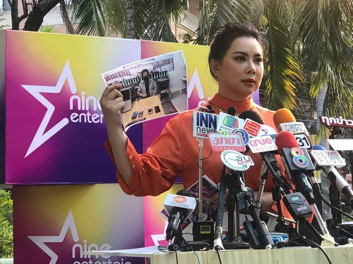 “บุ๋ม ปนัดดา” เปิดข้อมูลใหม่ นักร้องลูกทุ่งชื่อดัง แอบช่วยเหลือโมเมลลิ่งอนาจารเด็ก