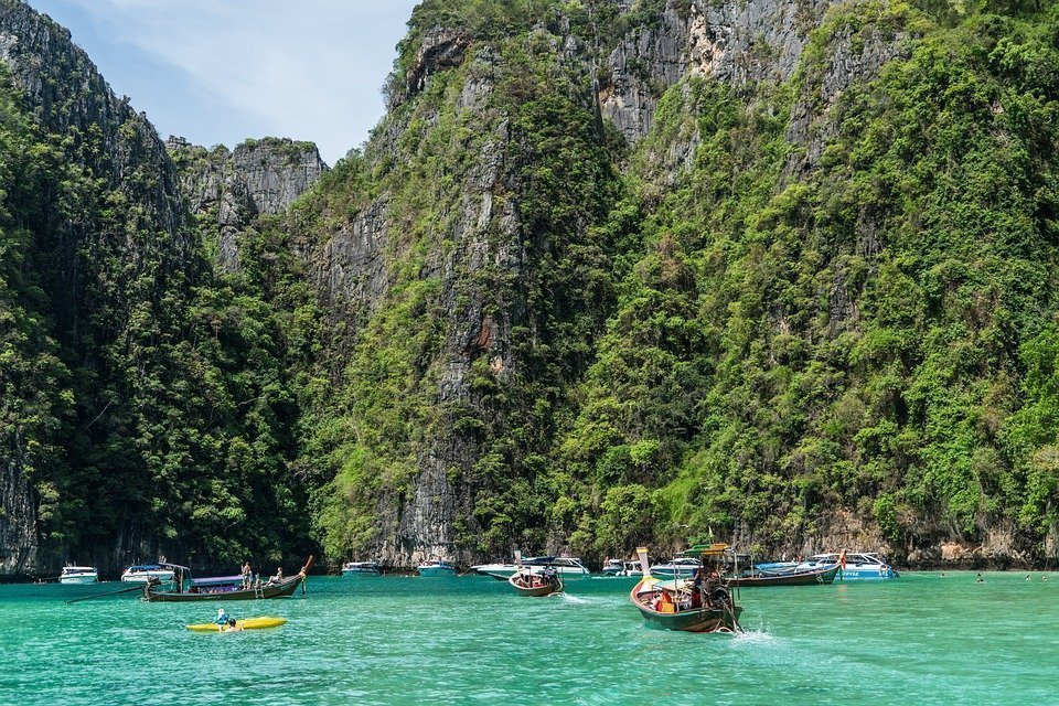 Travel to Thailand and plan a perfect Valentine’s Month
