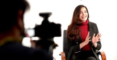 ฟ้าใสขึ้นแท่น “ซีอีโอ” เปิดตัว CI Talks สื่อสร้างสรรค์สร้าง จุดไฟ สร้างแรงบันดาลใจให้คน New Gen