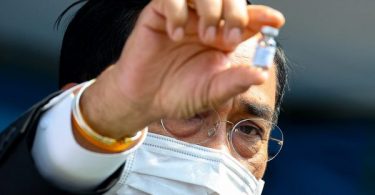 PM hails arrival of Sinovac vaccine as a historic day for Thai people