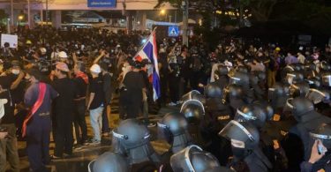 Police clash with protesters, rubber bullets, tear-gas fired
