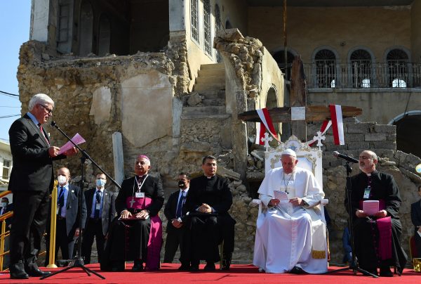 Pope, top Shiite cleric plead for ‘peace’ in historic Iraq encounter