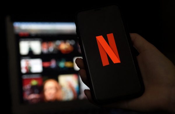Netflix may be moving to stop users sharing passwords
