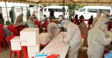 Disease Control Dept. insists Thai seafood vendor had COVID-19 before inoculation