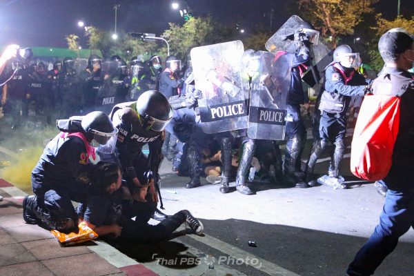 Six Thai media organizations urge everyone in political conflict to show restraint
