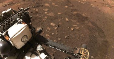 NASA’s new Mars rover hits dusty red road, 1st trip 21 feet