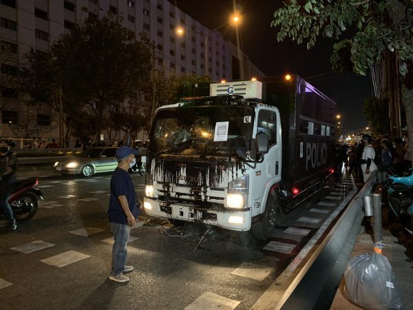 Police probe shooting at police buses Saturday night after ReDem protest at Criminal Court