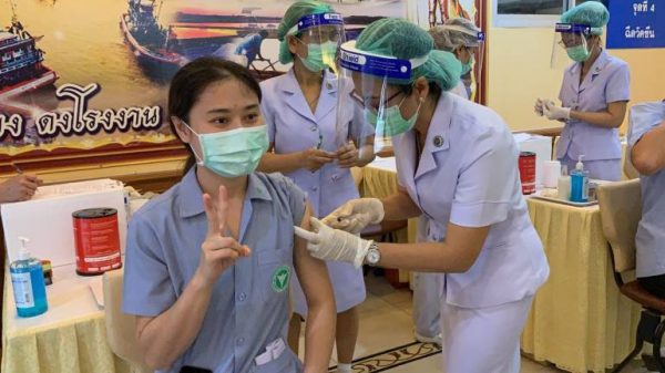 Only 3.2% of Thais vaccinated against COVID-19 since Feb 28th suffer side effects