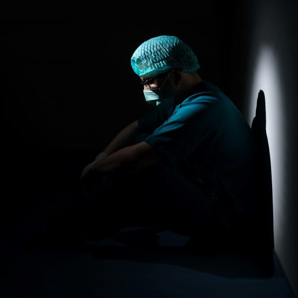 17 medics at Samut Prakan hospital isolated after patient lies about contact with an infected person