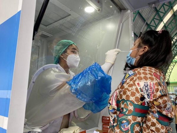 Thailand records 3,052 new COVID-19 infections and 24 more deaths on Saturday