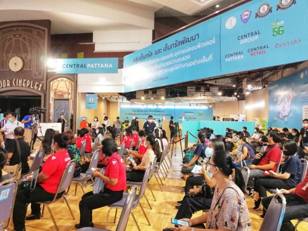 2,713 new COVID-19 infections and 30 more deaths recorded in Thailand today