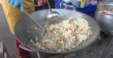 ‘Must Survive’ volunteer group aims to be a one-stop support service during the pandemic – Thai PBS World Tonight [25th May 2021]