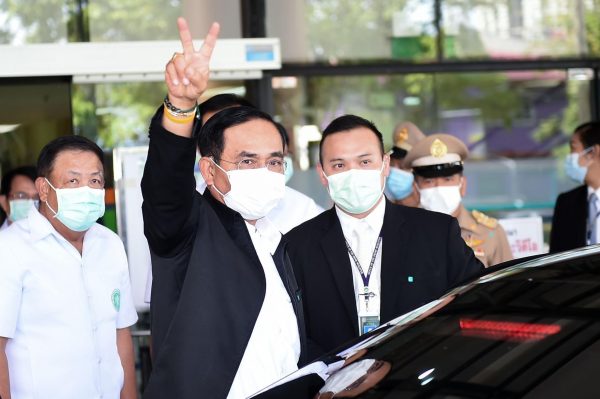 PM Prayut promotes confidence in Sinovac and AstraZeneca vaccines