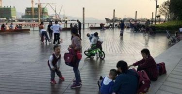 Three-child policy: China lifts cap on births per family