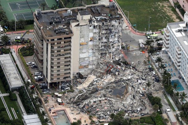 Nearly 100 people missing as beachfront Florida building collapses