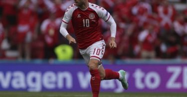 Eriksen sends public thank you message from hospital