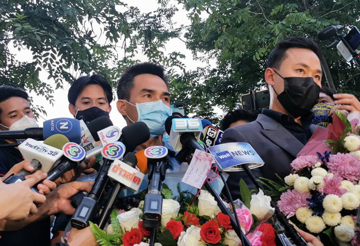 “ลุงพล” น้ำตาคลอ พูดถึง “น้องชมพู่” หลังศาลให้ประกันตัว พร้อมกำหนด 5 เงื่อนไข