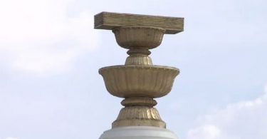 Opposition parties submit their draft constitutional amendments to House Speaker