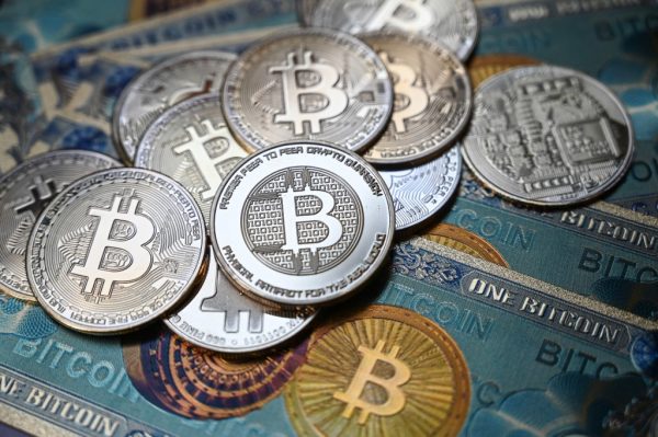 Amazon eyes cryptocurrency but not poised for Bitcoin