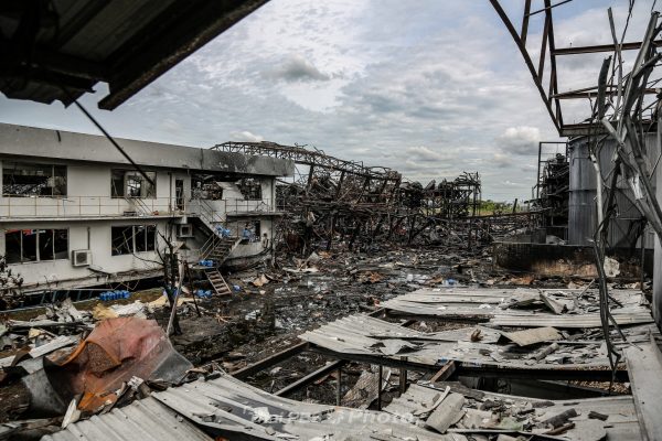 Samut Prakan chemical factory ordered to close, 1,000 tons of styrene monomer being removed