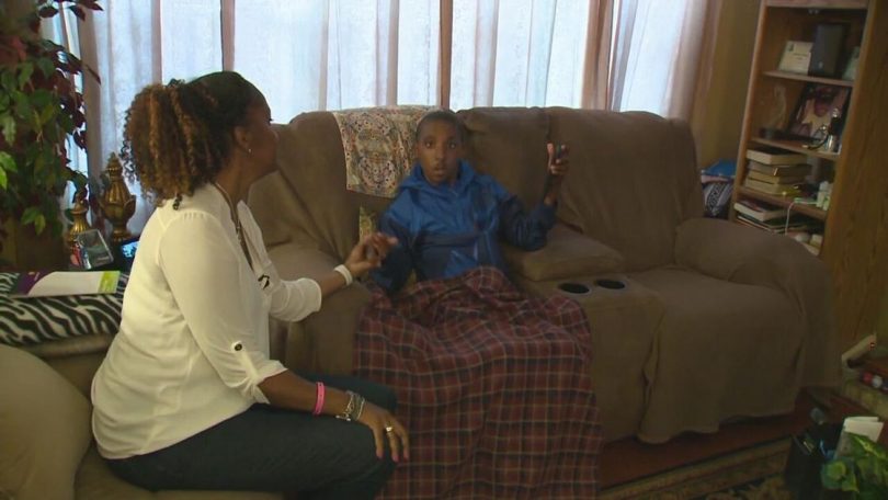 Family says they were forced off flight after dispute over child with autism struggling with mask | News
