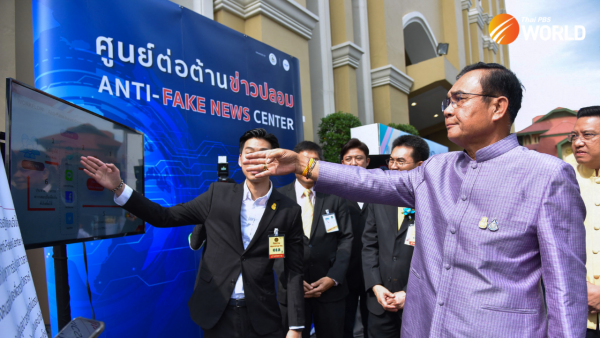 Thai media vow to fight until government lifts restrictions on free expression
