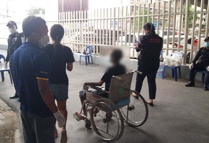 เร่งช่วย! ชาย 54 ปี ถูกไล่จากที่พัก หลังตรวจคัดกรองด้วยตัวเองพบว่าป่วยโควิด