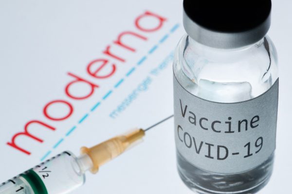 Japan stops use of 1.63 million Moderna doses over contamination