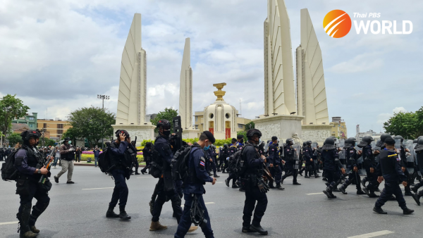 Thai Police ready for anti-government protesters this afternoon