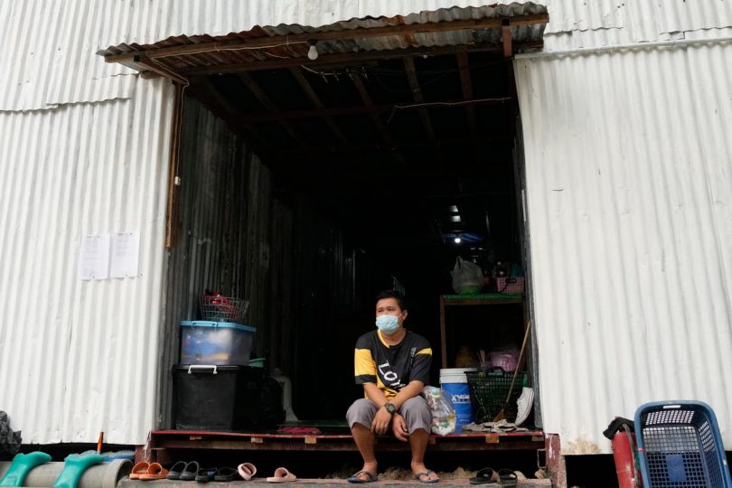 Volunteer groups help poorest survive Thailand’s worst surge